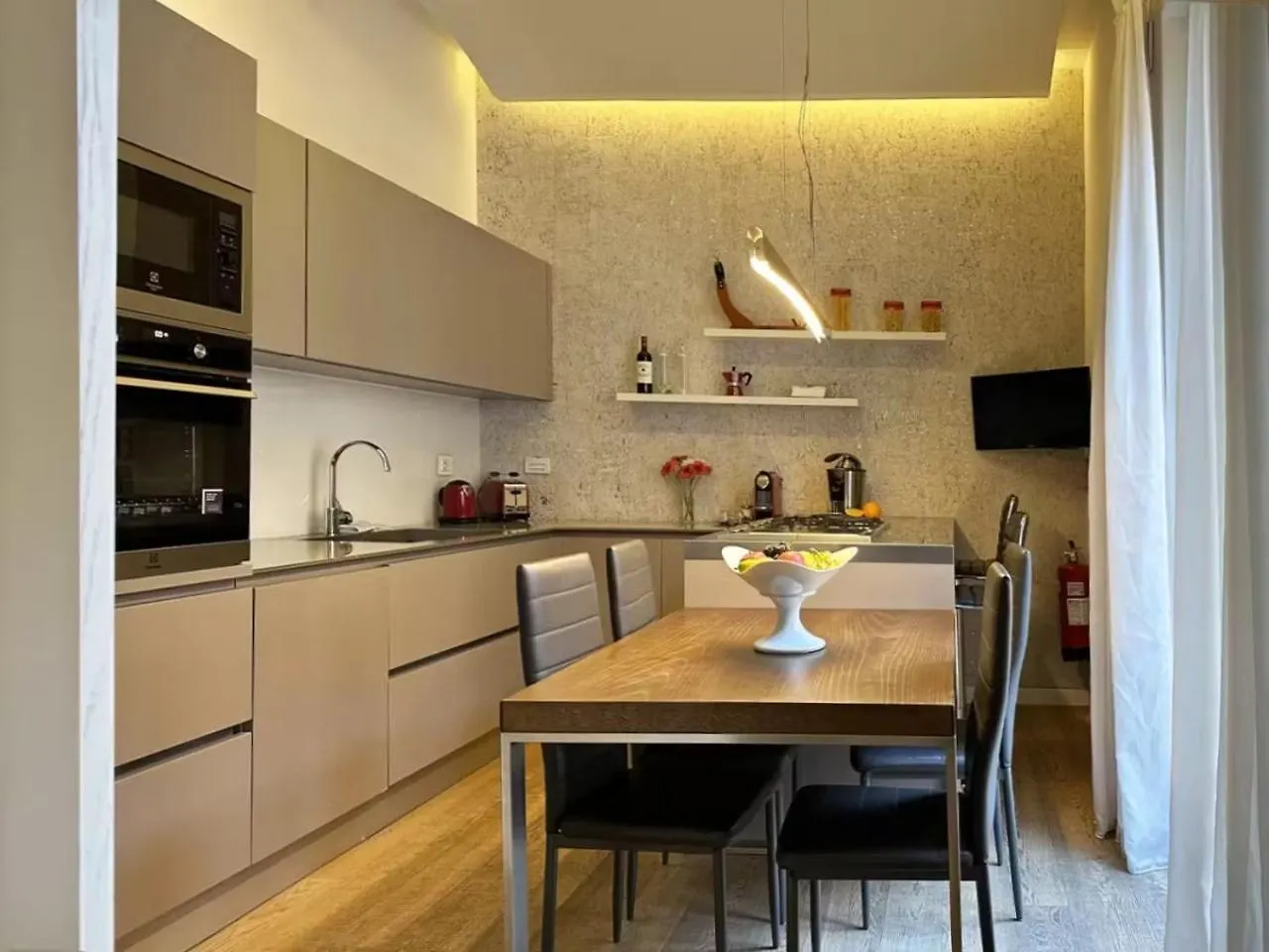Please Read My Host Profile At Bottom Of Page Before Making A Request # Luxury Apartment In Milan #