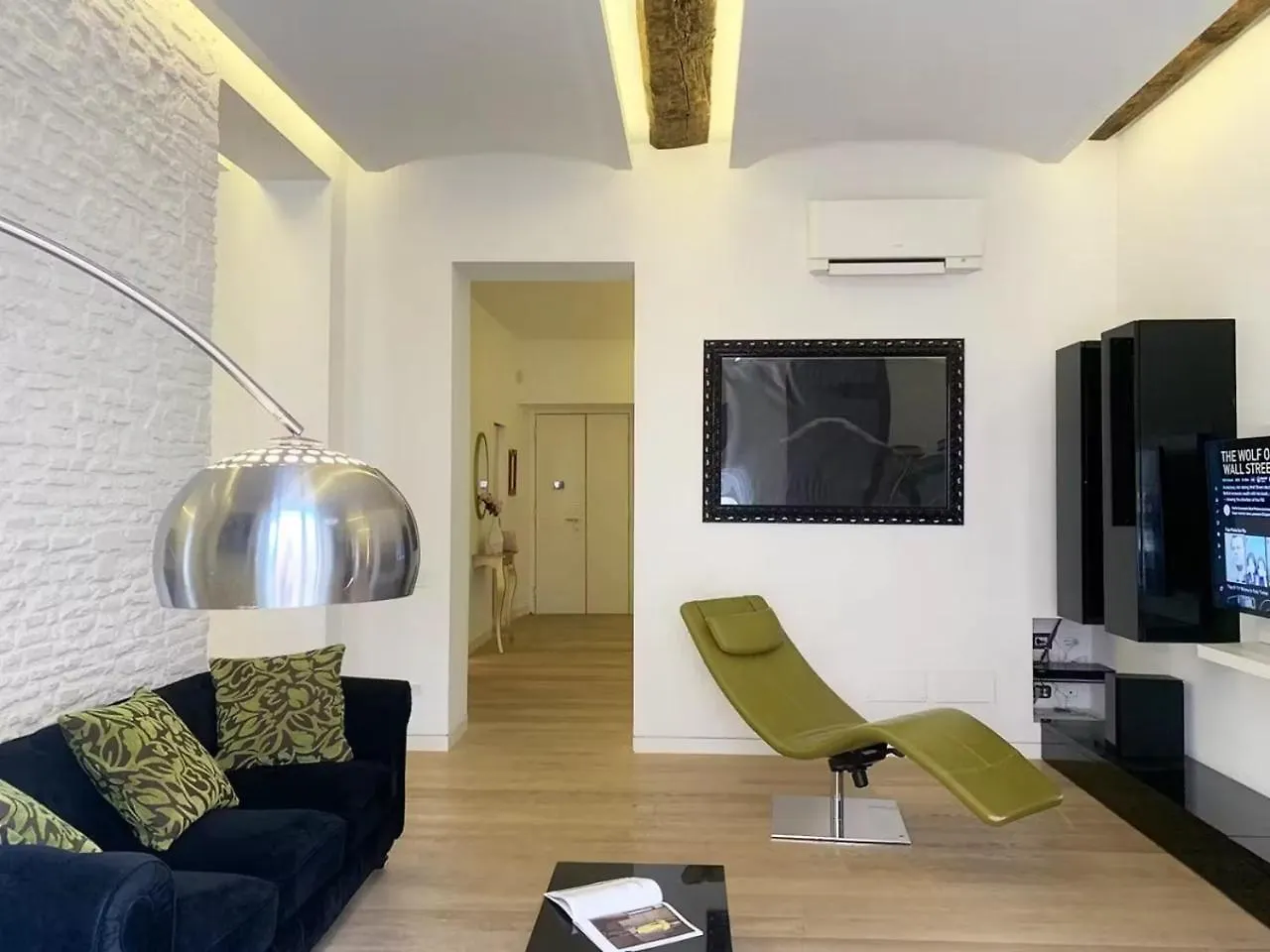 Please Read My Host Profile At Bottom Of Page Before Making A Request # Luxury Apartment In Milan #